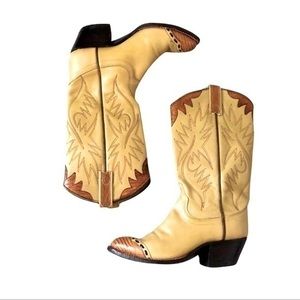 - Beautiful Dan Post Boot